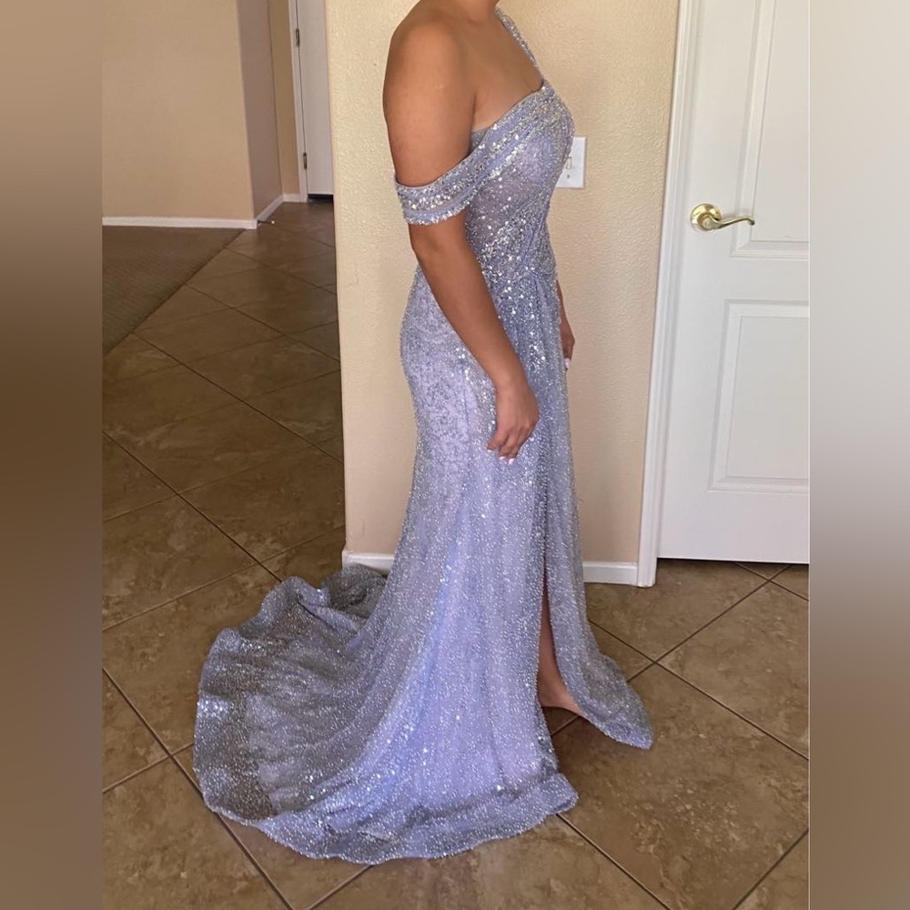 Catwalk Couture Size 8 Only wore once